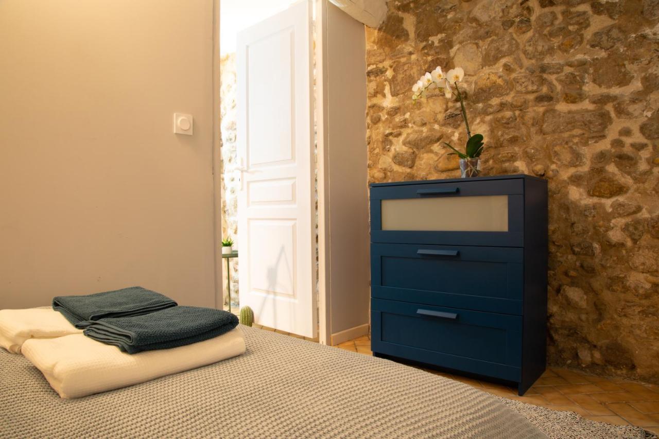 Petit Studio Secret - Coeur De Provence - 4 Personnes Volx Exterior foto